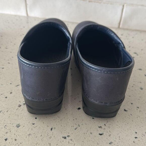Dansko Women’s Blueberry Leather Clogs Comfortable Professional Shoes Size EU 40 - Picture 3 of 13